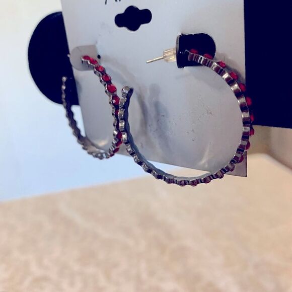 Hoop Earring Red Crystals All Around 1.5” - Picture 4 of 5